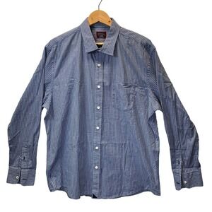 UNTUCKit Shirt Mens Size XL Blue White Checkered Long Sleeves Pocket Button Up